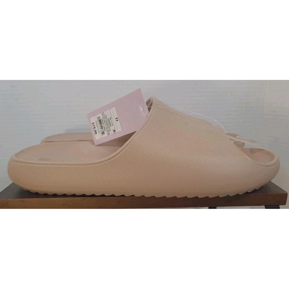Wild Fable Slides Sandals Women Size 11 Or Mens Size 9.5 Ran Robbie Slip On Pool